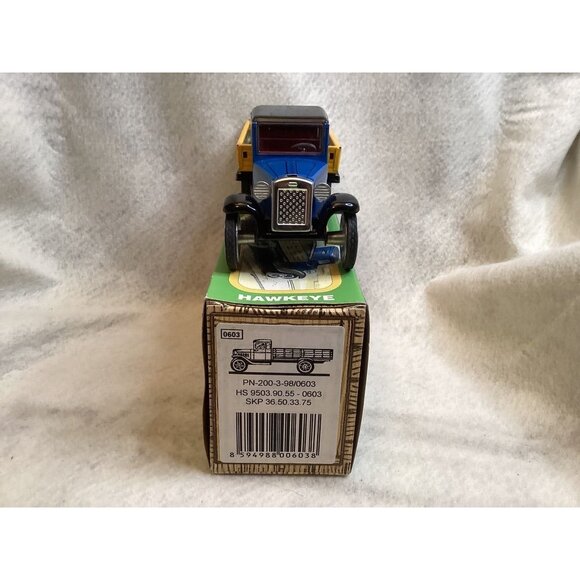 Kovap Hawkeye 1:32 Model Truck Die-Cast Metal Toy Vehicle - Picture 5 of 5